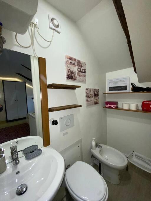 A Due Passi Dal Centro Apartment Turin Exterior photo